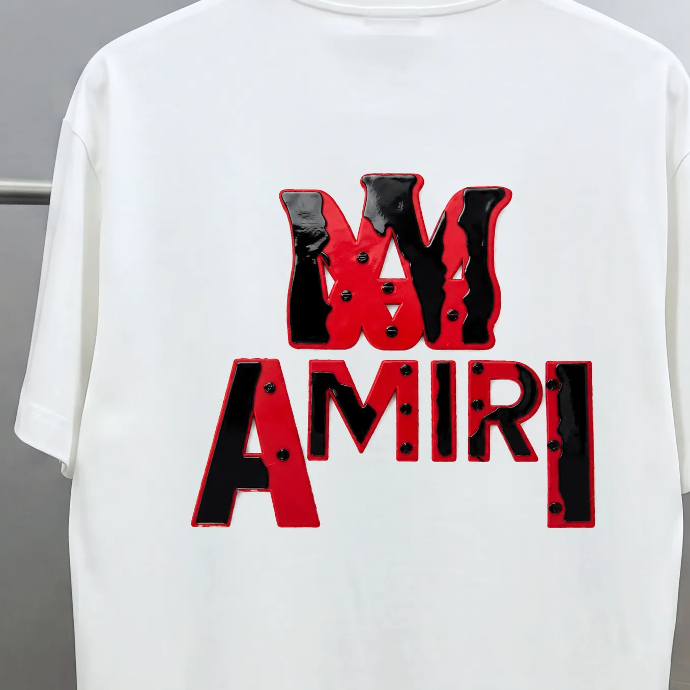 ami～Thick plate silver-plated graffiti three-dimensional glue "differentiation currency fabric" double yarn pure cotton, tight yarn short-sleeved T-shirt, the upper body is very comfortable, the same style for men and women, dropped shoulders and loose version Color: Black White Coffee Brown Size: S (90-130 pounds) M (125-150 pounds) L (135-165 pounds) XL (160-190 pounds) XXL (185-220 pounds)